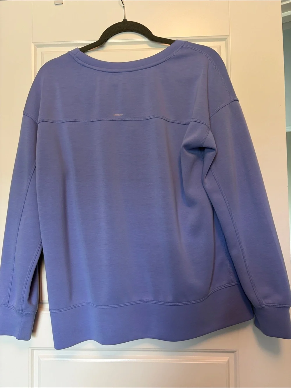N/A soft crewneck